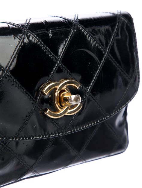 chanel vintage quilted waist bag